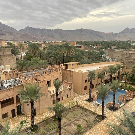 Aldar Inn 니즈와 외부 사진