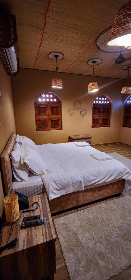 Aldar Inn 니즈와 외부 사진