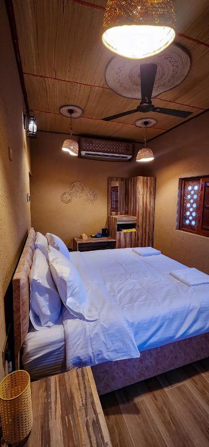 Aldar Inn 니즈와 외부 사진