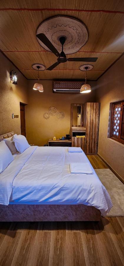 Aldar Inn 니즈와 외부 사진