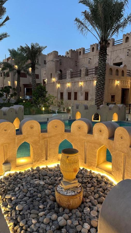 Aldar Inn 니즈와 외부 사진